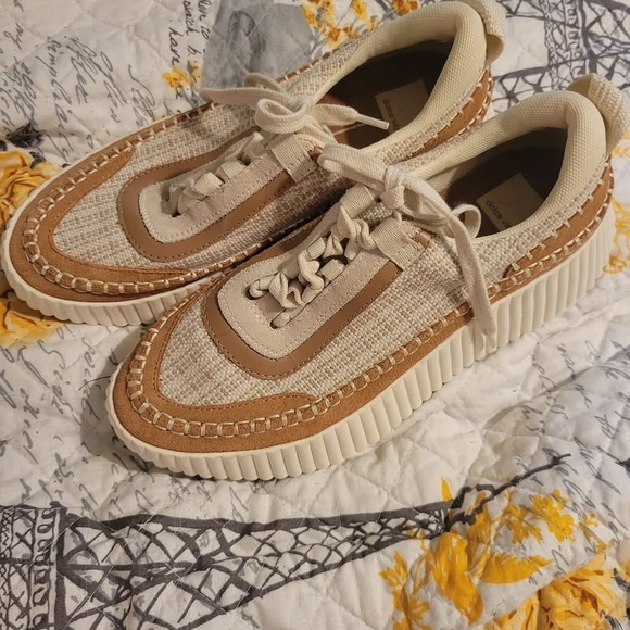 Dolce Vita Cream and Tan Platform Sneakers - Picture 3 of 3